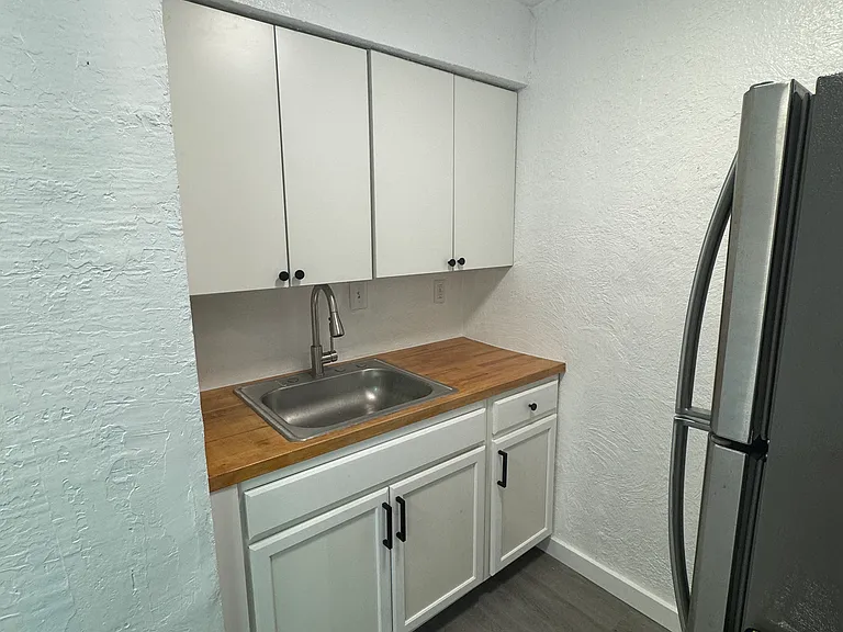 2902 Sweeney Ln #7 — Photo 11