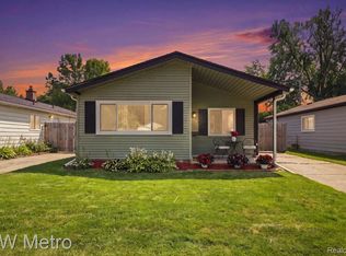 1762 E Granet Ave, Hazel Park, MI 48030