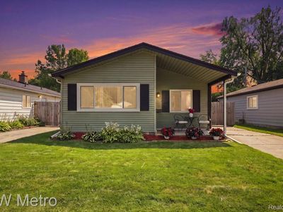 1762 E Granet Ave, Hazel Park, MI, 48030