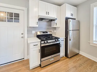 2 bed, 1200 sqft, $2,895 — Photo 2