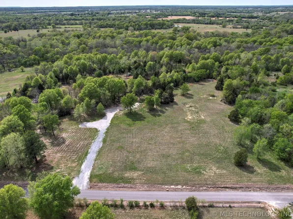 N 35th St E, Wagoner, OK 74467