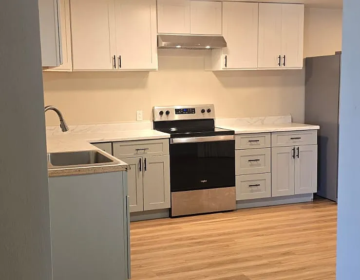 192 Beacon Hill Dr #B — Photo 1
