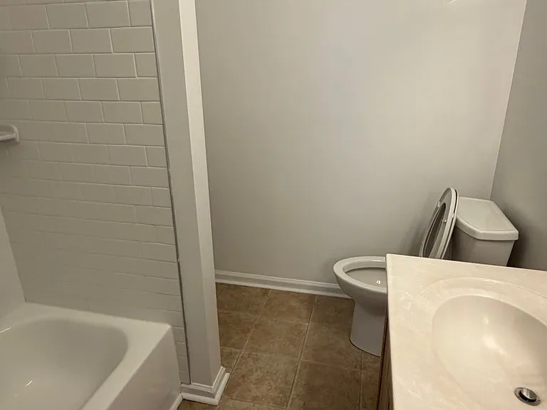 2361 Laconia Ct — Photo 13