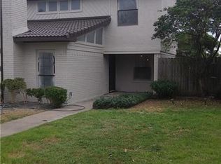 1128 Sandalwood Ln, Desoto, TX 75115