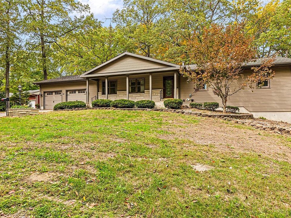 1st image of 14 Woodale Dr