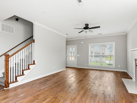 3rd image of 773 Jersey Dr