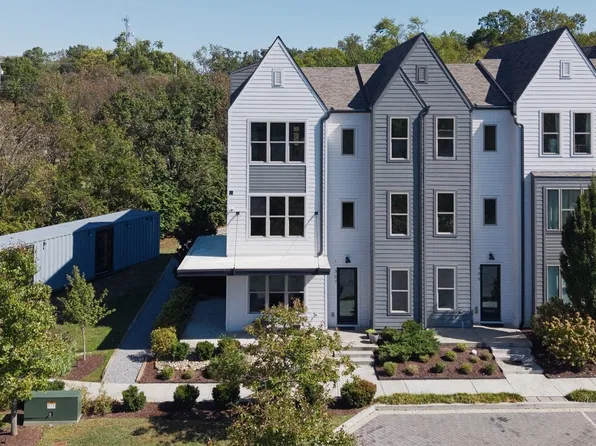 307 E Village Ln, Nashville, TN 37216