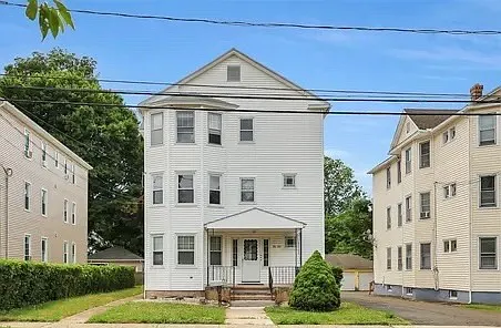 31 Brooklawn St #3