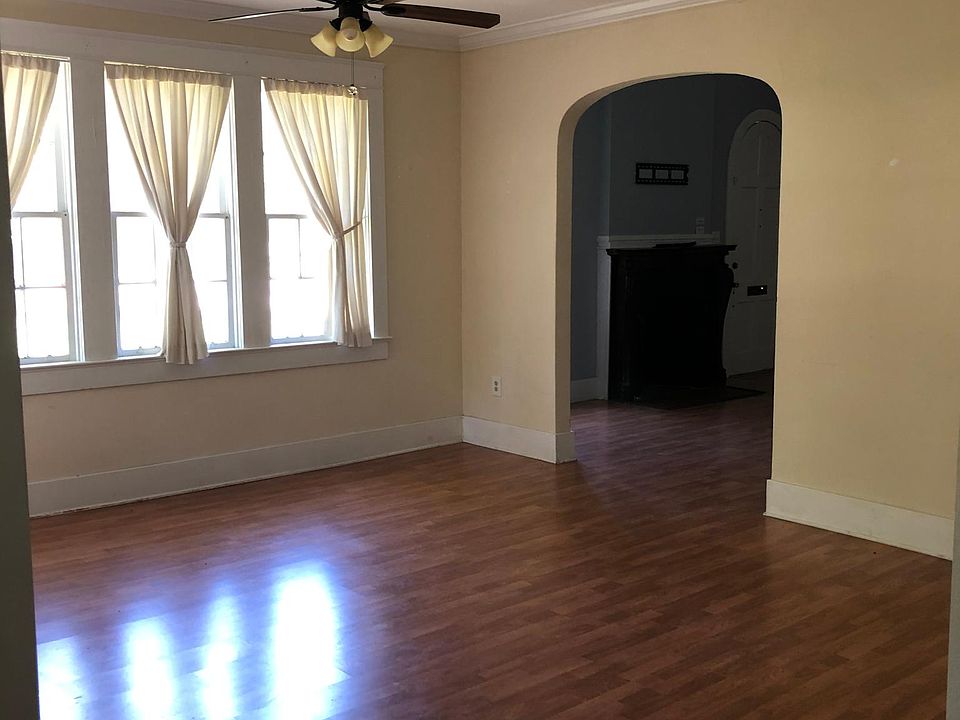 2nd image of 6210 Government St