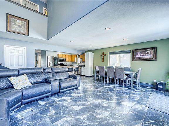 4th image of 305 Straight Creek Drive UNIT A