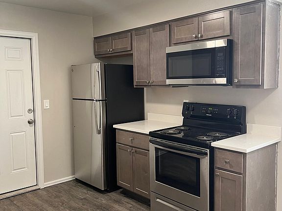 4th image of 9703 W Girton Dr
