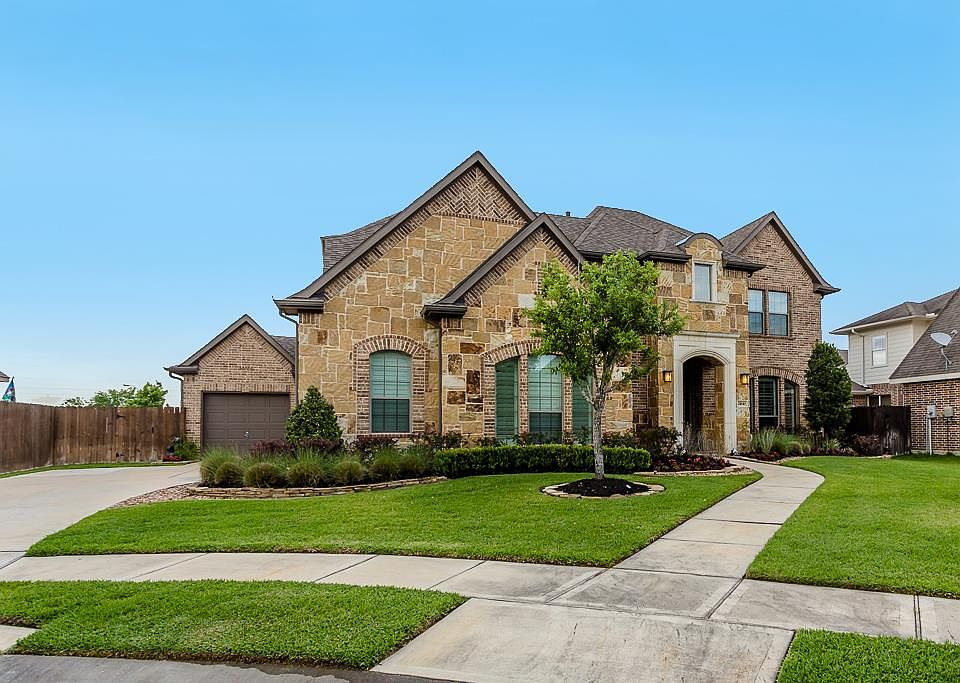1st image of 21610 W Gold Buttercup Ct