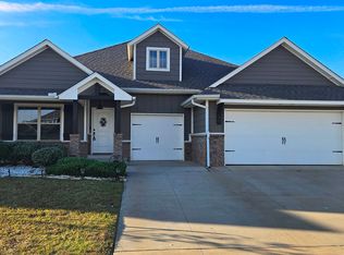 9216 NW 90th St, Yukon, OK 73099