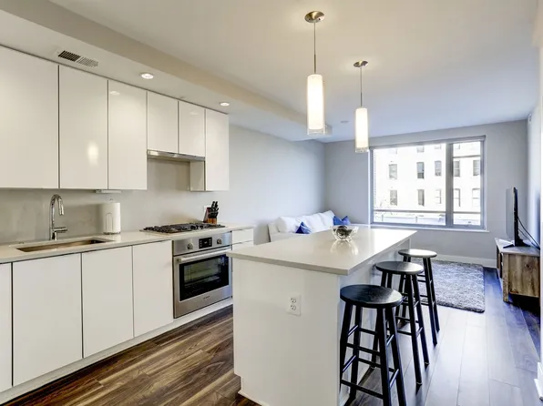 1311 13th St NW Unit 502, Washington, DC 20005