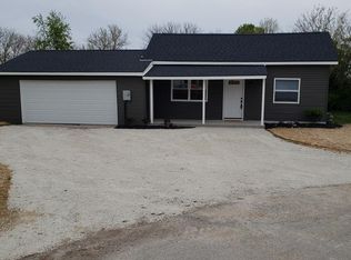 75 Church St, Sabina, OH 45169