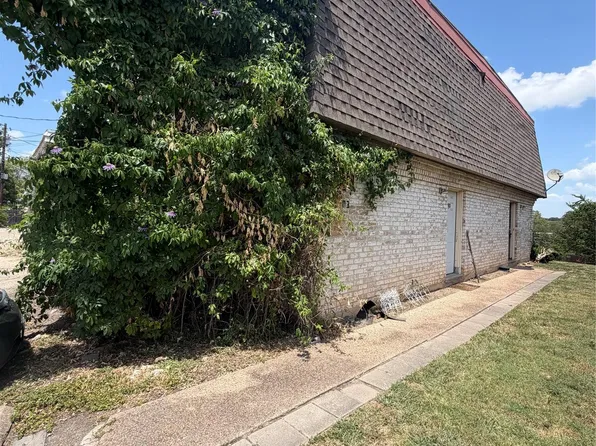 2303 Barton Village Cir APT 101, Austin, TX 78704