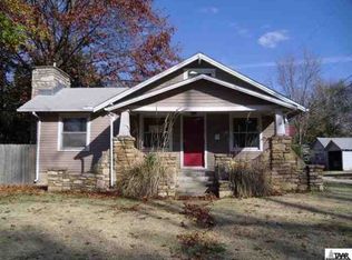 1812 SW Willow Ave, Topeka, KS 66606