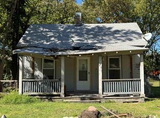 225 10th St, Ogden, KS 66517