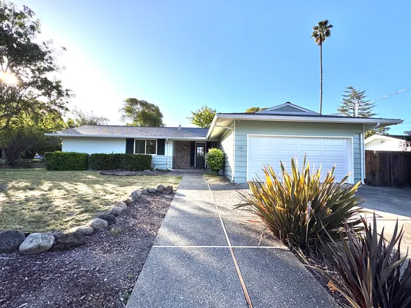 126 Coral Dr, Orinda, CA 94563