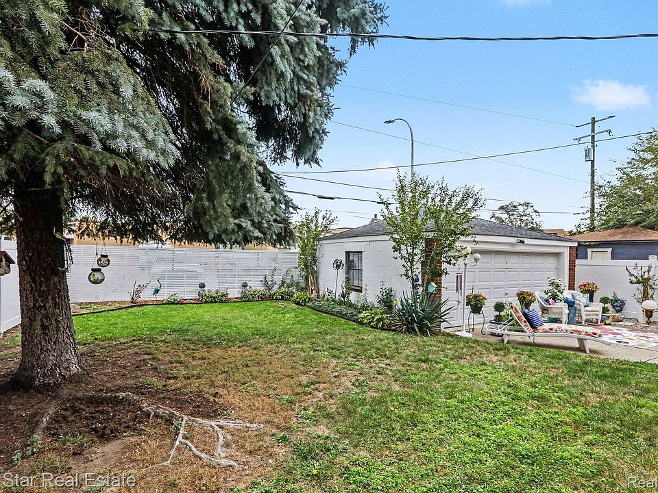 15283 Couzens Ave, photo 25