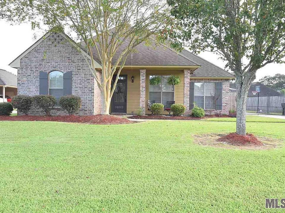 1st image of 39045 N Angelle Ct