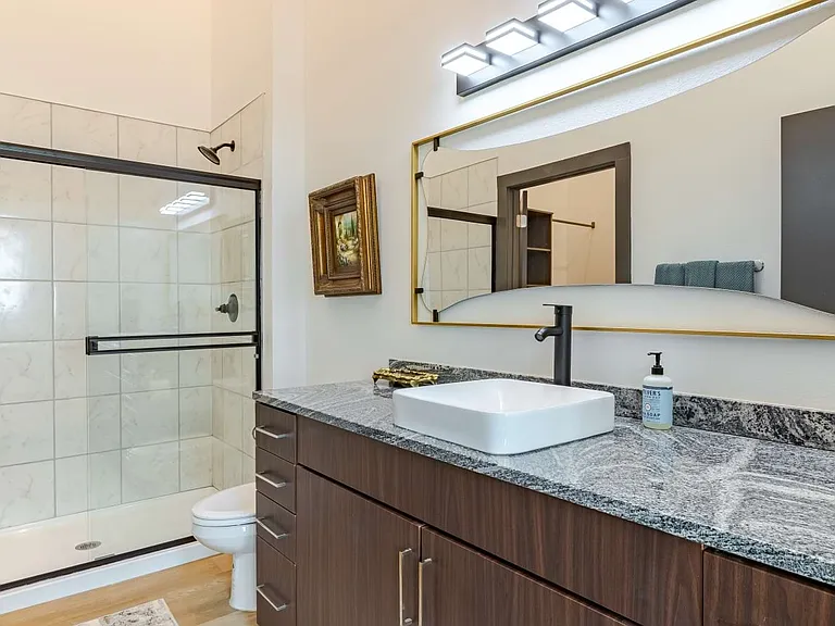 Villas on Turtle Creek — Photo 6