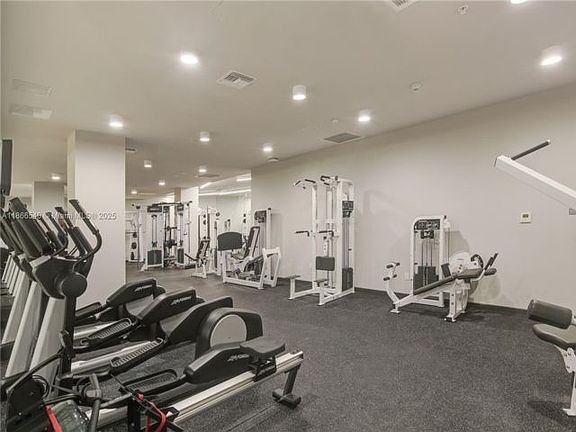 5th image of 1756 Bayshore 33m Dr