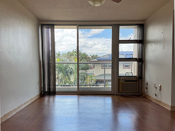 Rear slider to private lanai