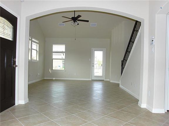 4th image of 12508 Charlies Ln