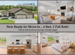 2947 Bluff Ridge Ct, Maryville, IL 62062
