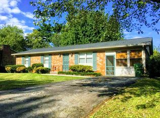 203 Bobwhite Cir, Maryville, TN 37803