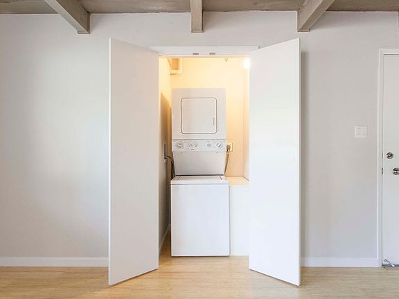 In Unit Washer/Drier