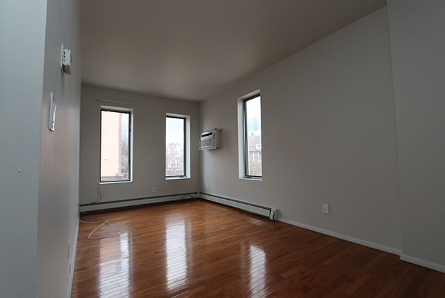 2nd image of 118 70th St #2