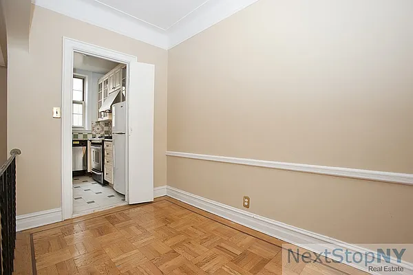 Sold by NextStopNY | media 13