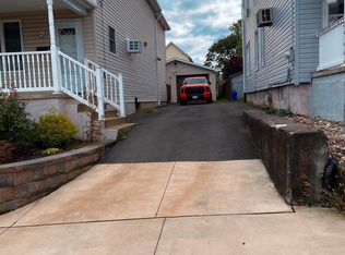 9 S Regent St, Hanover Township, PA 18706