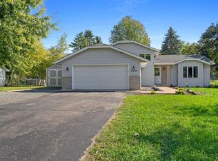 27425 Felton Ave, Wyoming, MN 55092