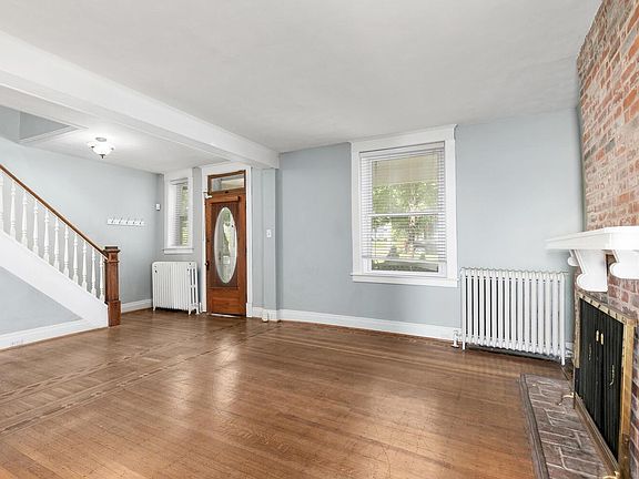 5th image of 1610 Bellevue Ave