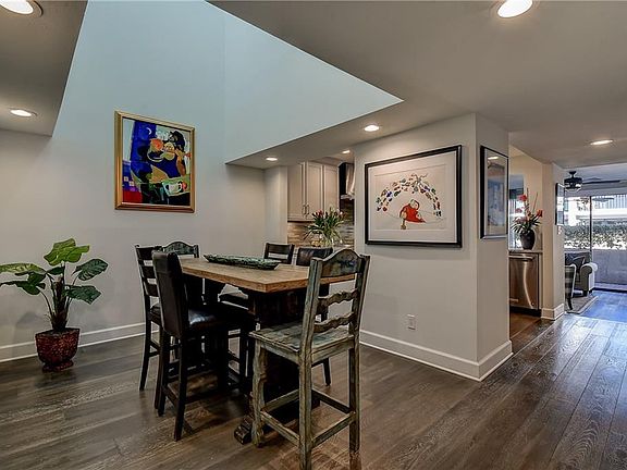 4th image of 301 2nd St N APT 12