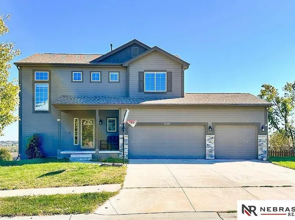 7513 N 142nd St, Omaha, NE 68142