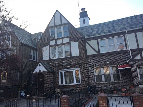 3rd image of 3426 72nd St