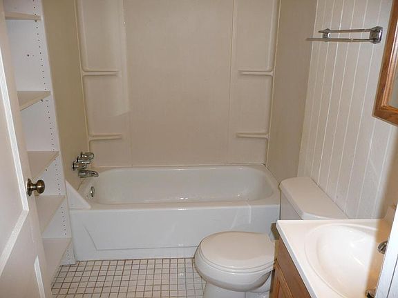 4th image of 7153 Colbert St
