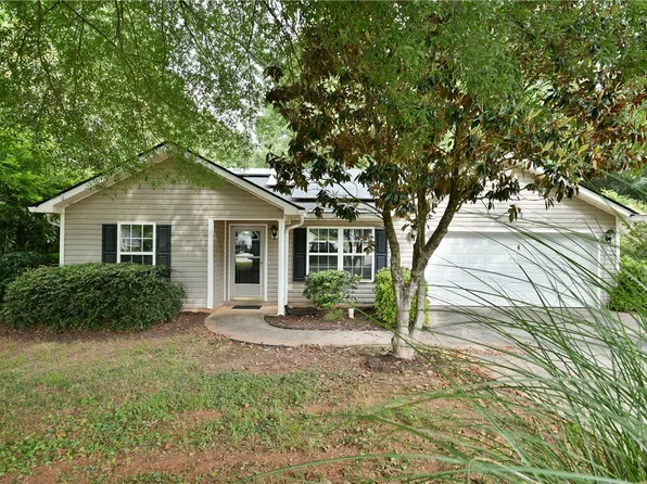 103 Laws Ln, Piedmont, SC 29673