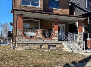 1978 Dufferin St, Toronto, ON M6E 3R1