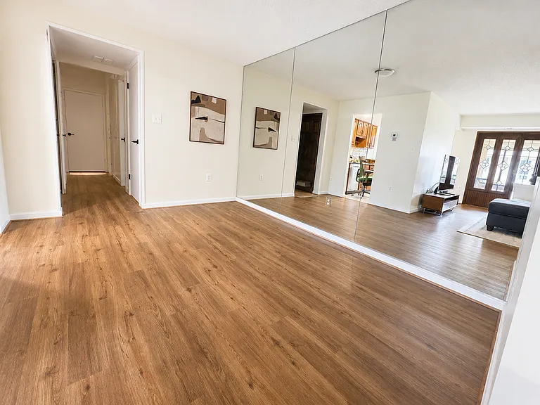 10210 Bushman Dr #323 — Photo 2