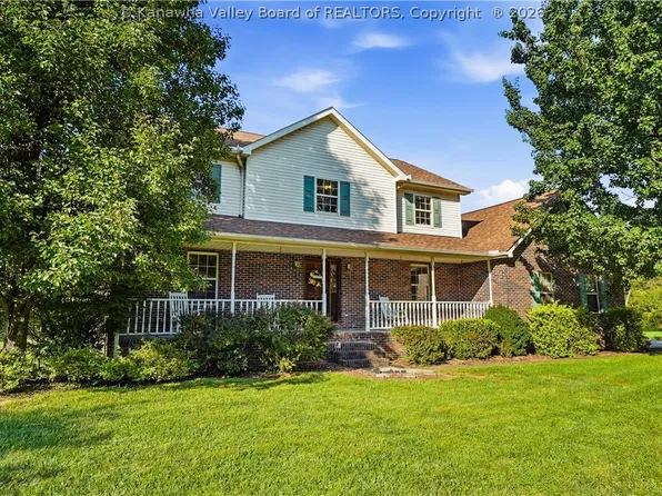 110 Barrington Dr, Scott Depot, WV 25560