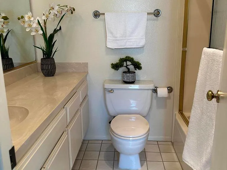 1032 Royal Oaks Dr #C — Photo 10