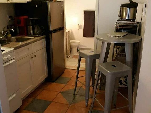 3rd image of 156 Orchard St APT 3E