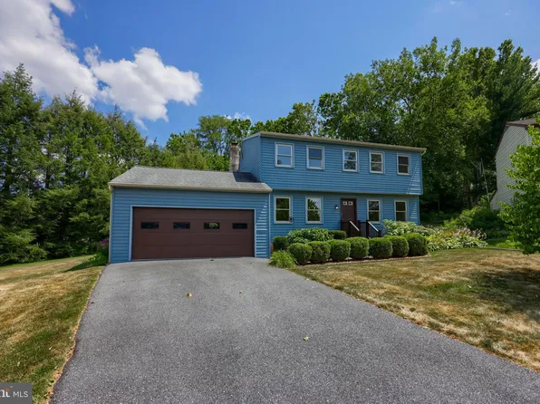 3310 Caroline Dr, East Petersburg, PA 17520