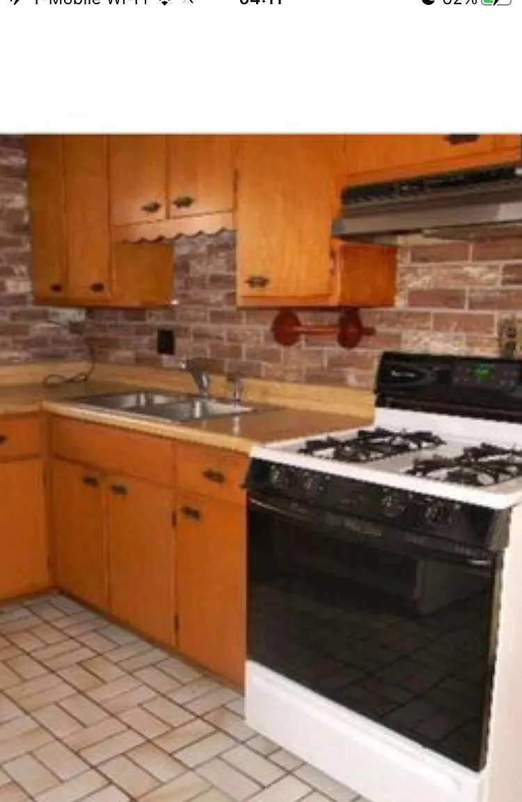 322 Hyde Ave — Photo 2