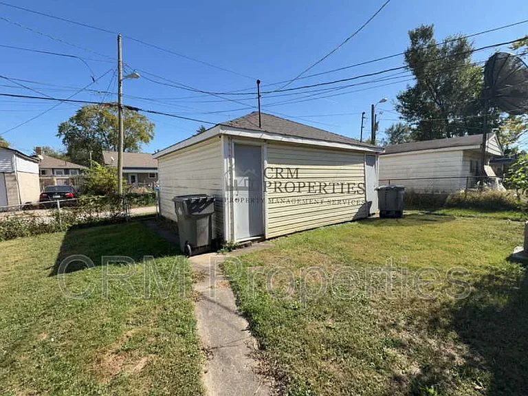 933 N Linwood Ave — Photo 18